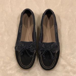Sperry Boat Shoes in Navy with Denim Contrast